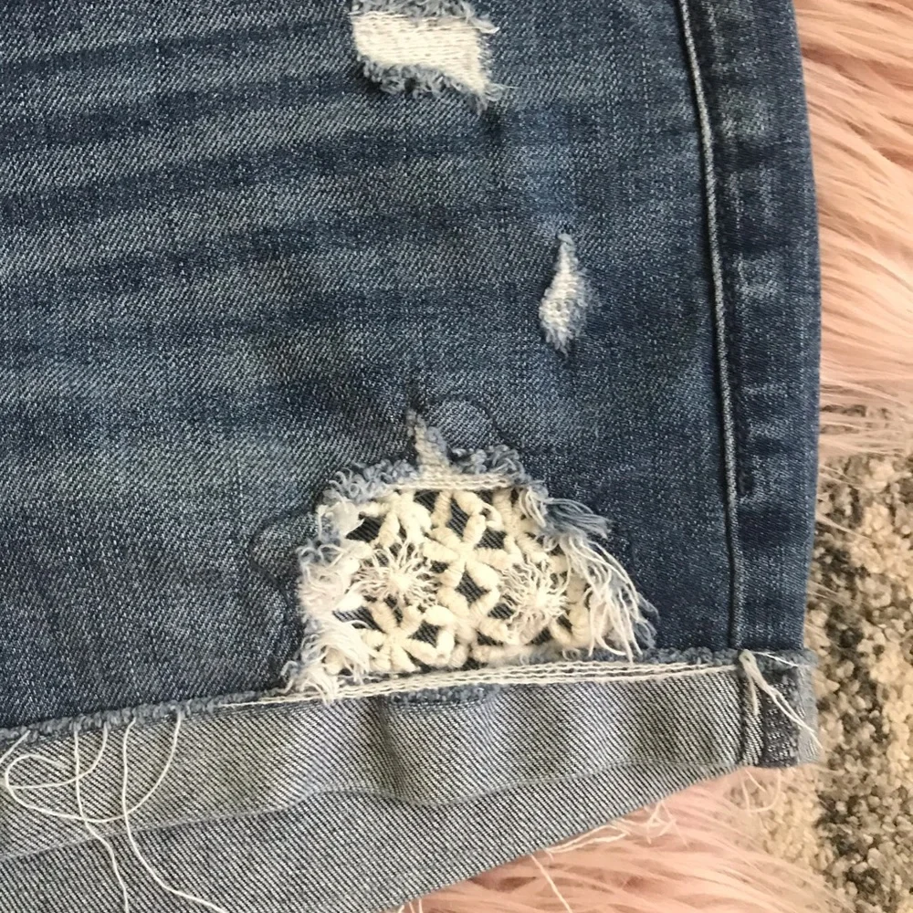 Hollister Jean shorts - Picture 2 of 4